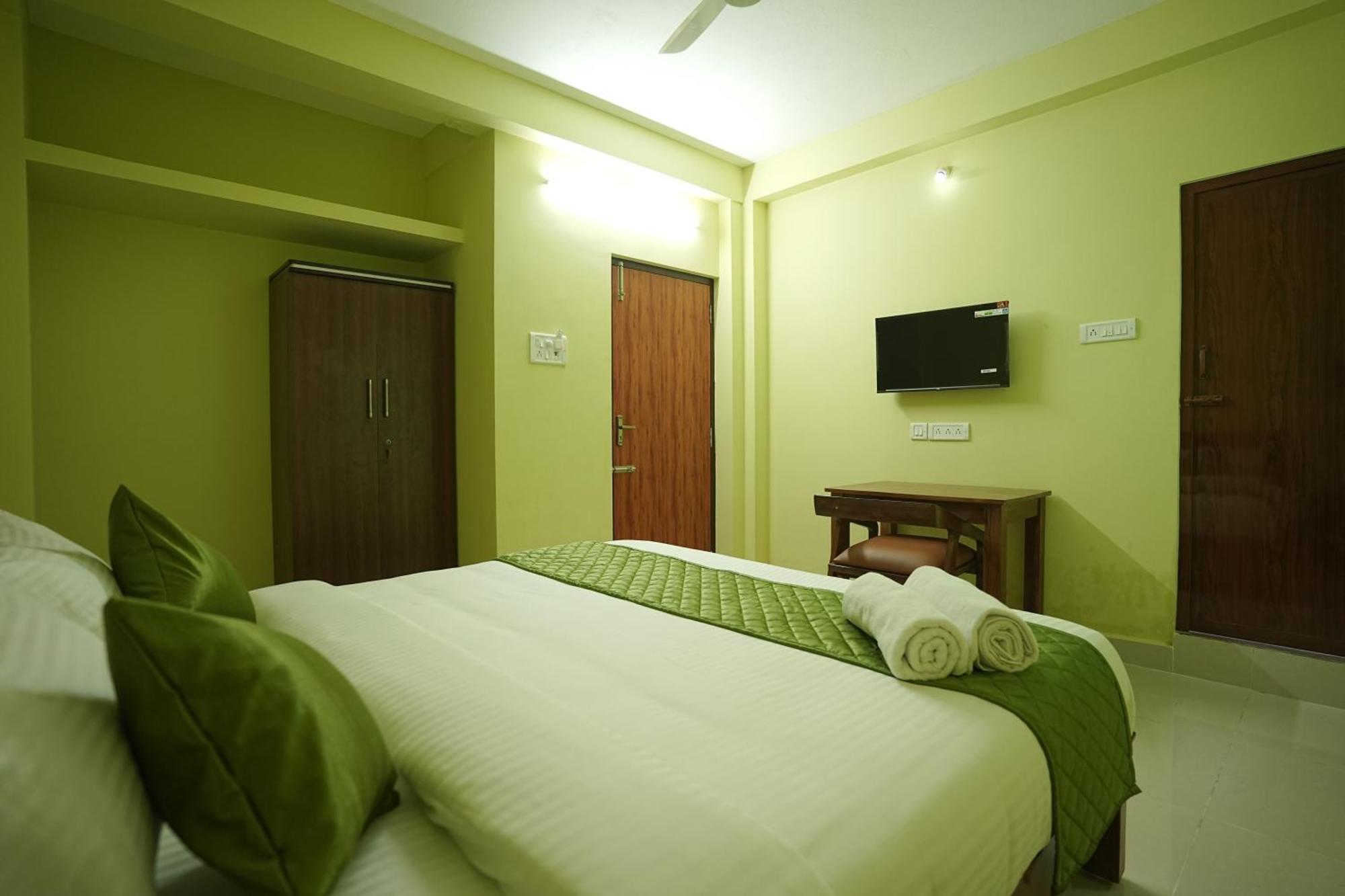 Le Leos Park Inn Pondichéry Extérieur photo